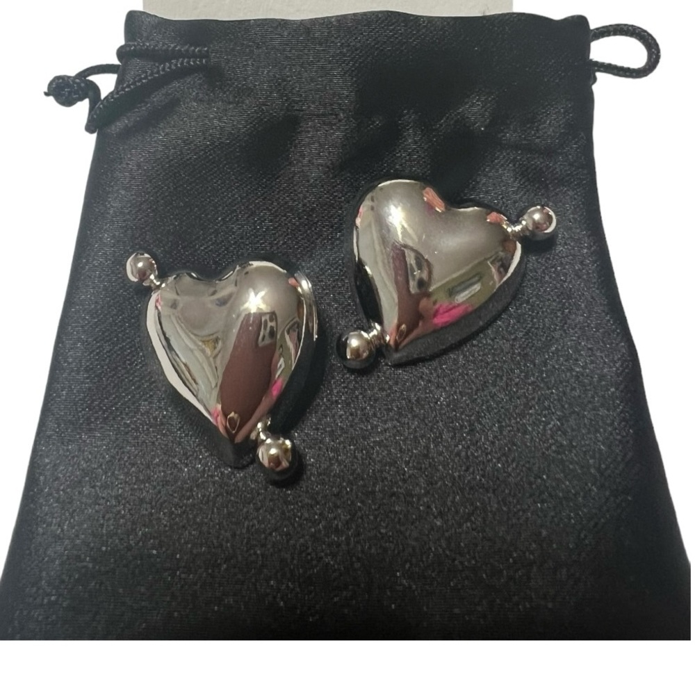 NIB Justine Clenquet Always Slays Heart Earrings